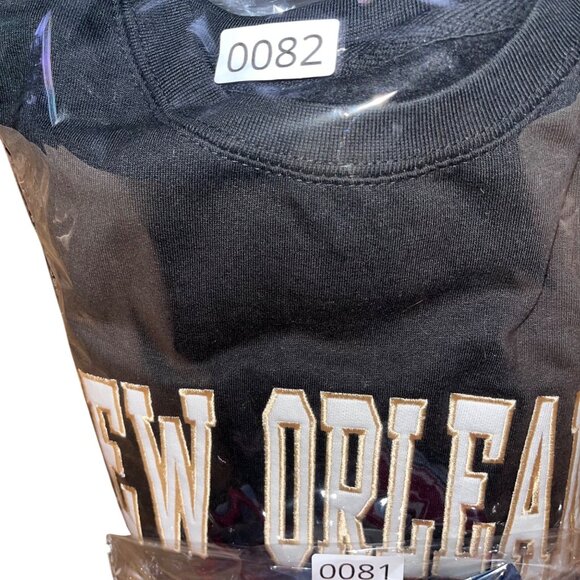 Black Crewneck Sweatshirt With "New Orleans" Print & Beige Arm Stripes small - Picture 6 of 6